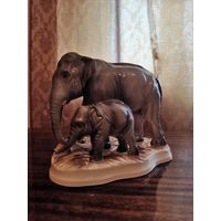 Слоны, материнство
