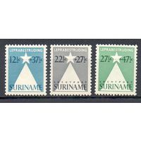 Борьба с проказой Суринам 1947 год 3 марки
