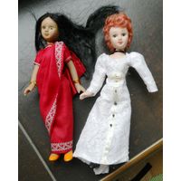 Две куклы фарфоровые