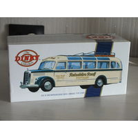 Mercedes Benz O3500 Dinky (1950) 1/50