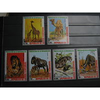 Марки - фауна, Гвинея, большой размер, лев, верблюд, жираф, антилопа и др.