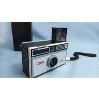 Фотоаппарат Kodak Instamtic 100 пленка Made in England