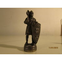 Воин богатырь скульптура шахматы 65 мм белый металл не олово