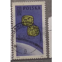 Космос -  Польша 1962 год  лот 1044